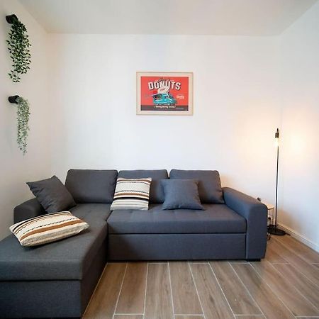 Fully Equiped Wifi Apartment Sleeps 6 Marseille Exteriör bild
